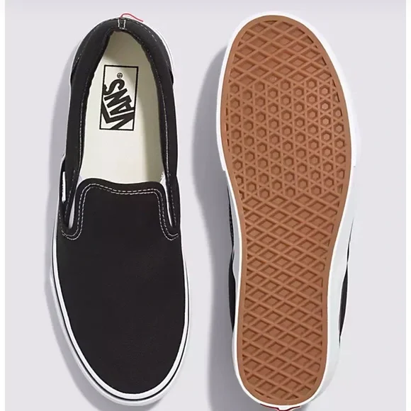Vans WMNS Classic Slip-On BlackVN000EYEBLKSneakers
